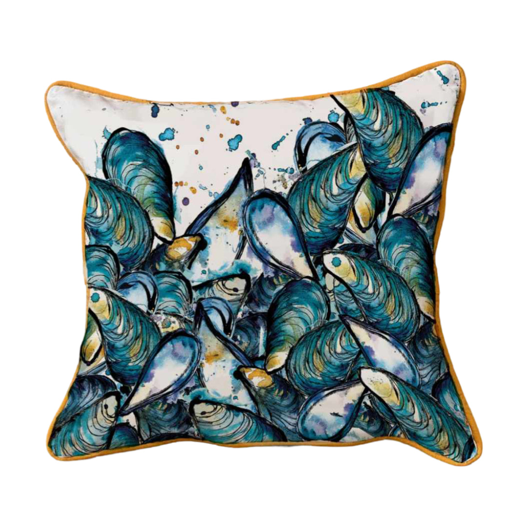 Mussel Cushion